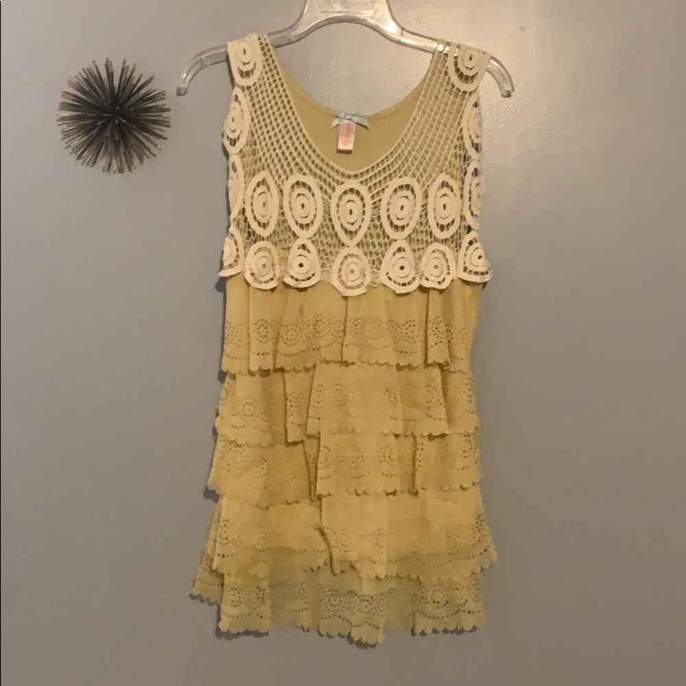 Downeast yellow ruffled tank, size M